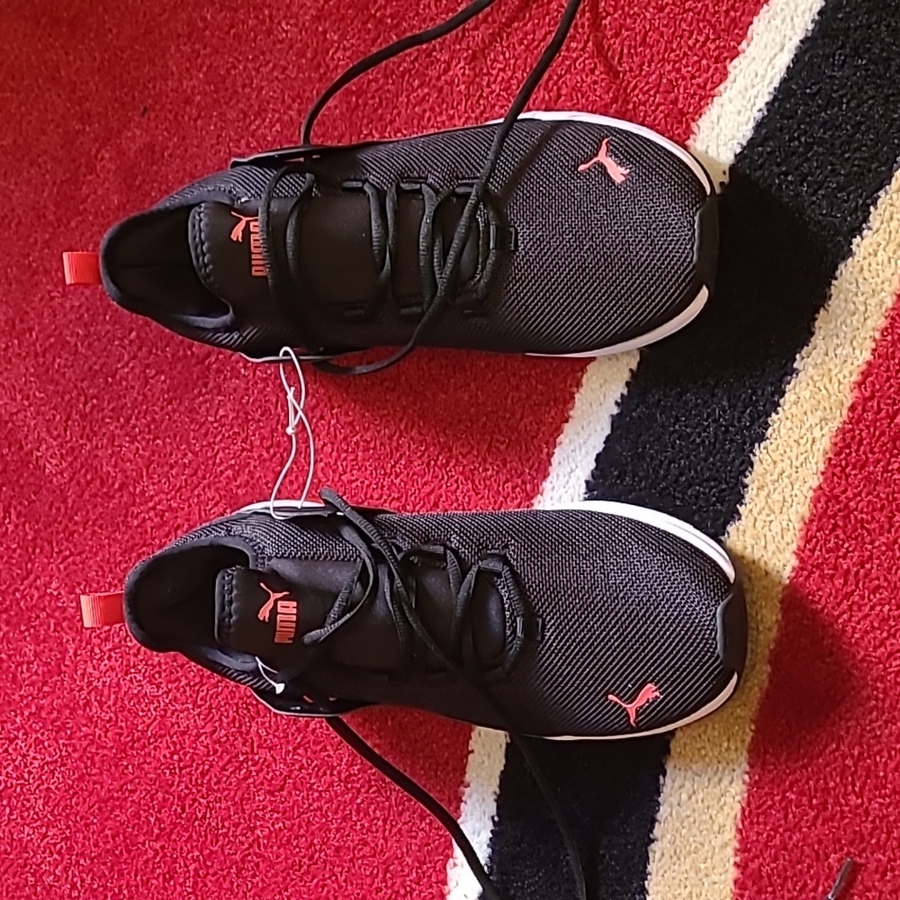 Puma, Soft Foam Optimal Comfort Sneakers Brand New